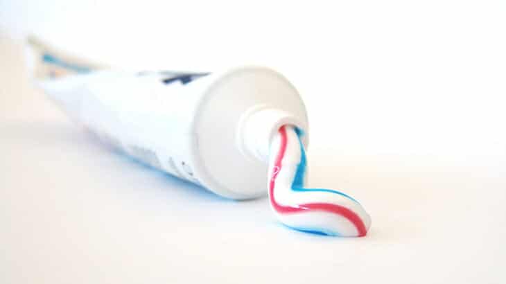 Zahnpasta Bei Stiftung Warentest Gute Zahnpasten Mussen Nicht Teuer Sein